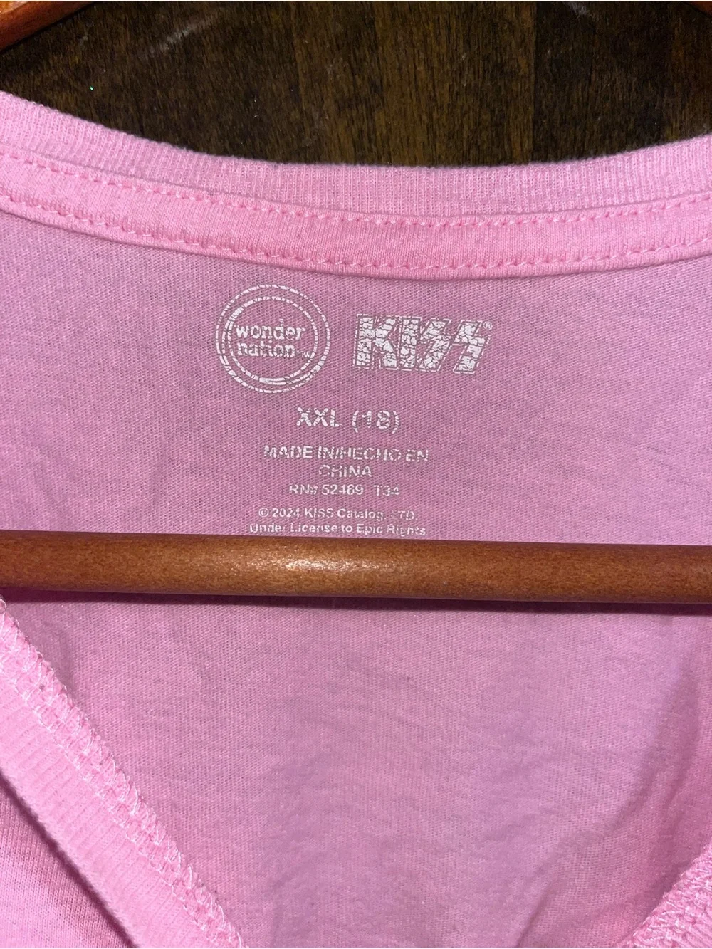 Kiss soft pink